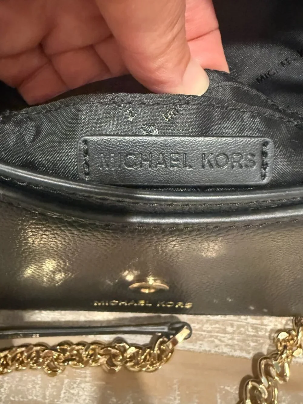 Michael Kors Wanda Crossbody Bag Black Pebbled Leather Structured Chain Strap